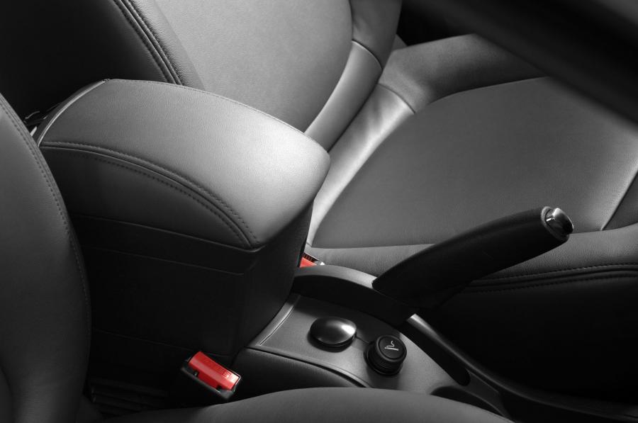  Citroen C4 Sedan 2008 года  (фото 10 из 75)